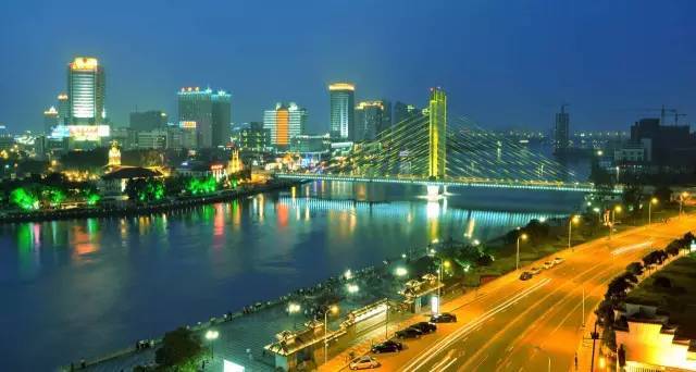 漫步浙江古城，古韵街道风华再现